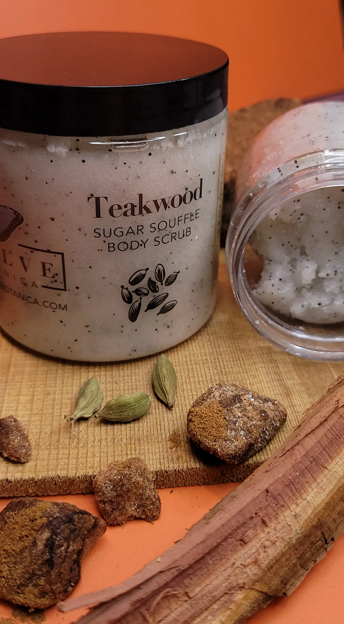 Sugar Soufflé Body Polish – Teakwood Scented Exfoliator