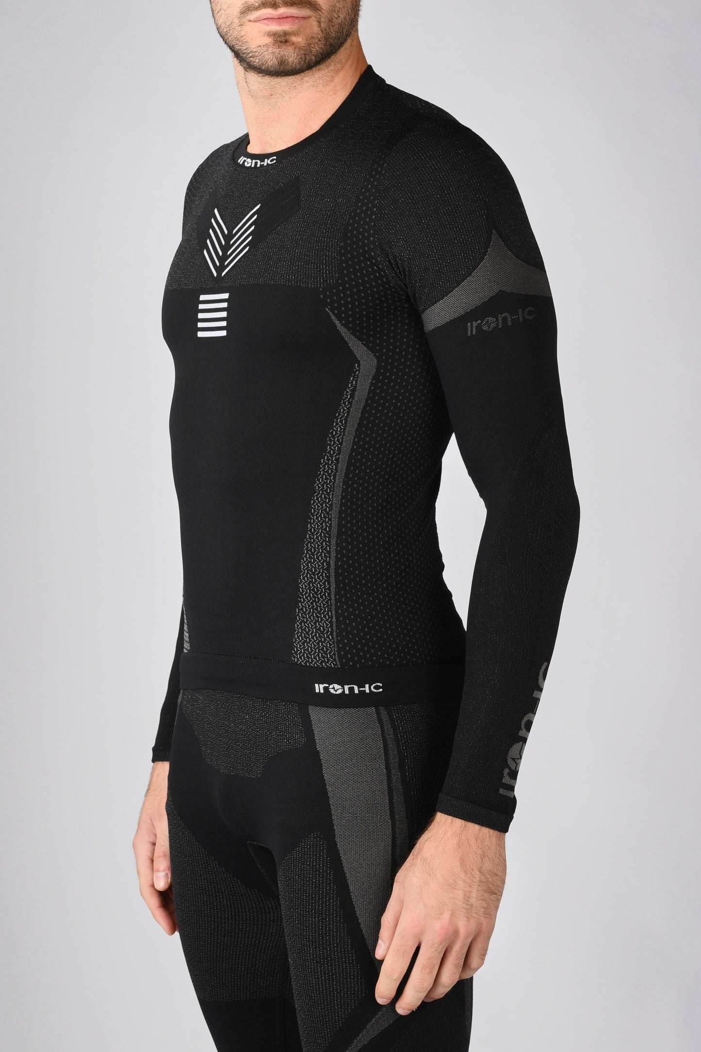 4081434 IRON IC outdoor Man's Long-sleeve Active Sports Wear Black