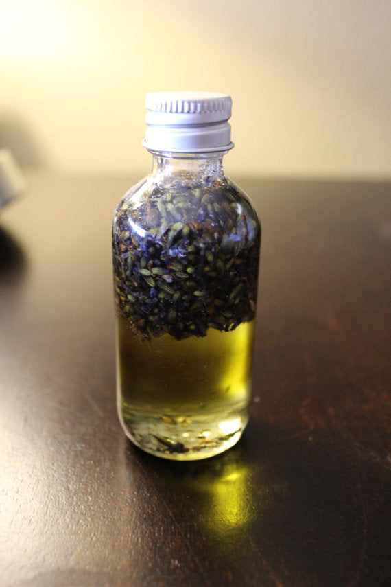 Lavender Bath Oil – Healing & Relaxing Aromatherapy Blend